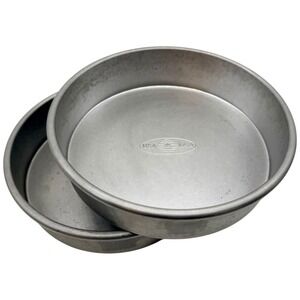 USA Pan Round Cake Pan 8.5 Inch Aluminum Baking Pan